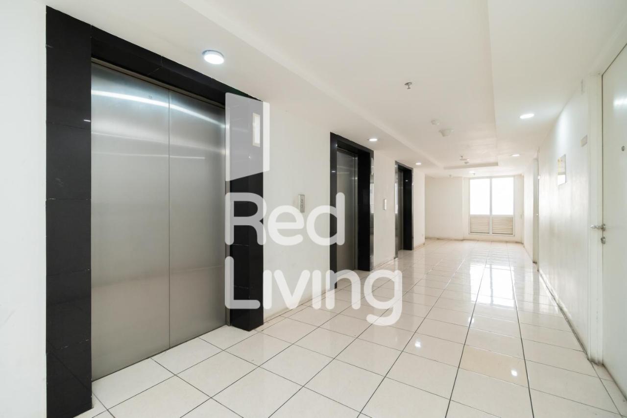 Redliving Apartemen Bassura City - Vina Tan Tower Flamboyan Jakarta Buitenkant foto